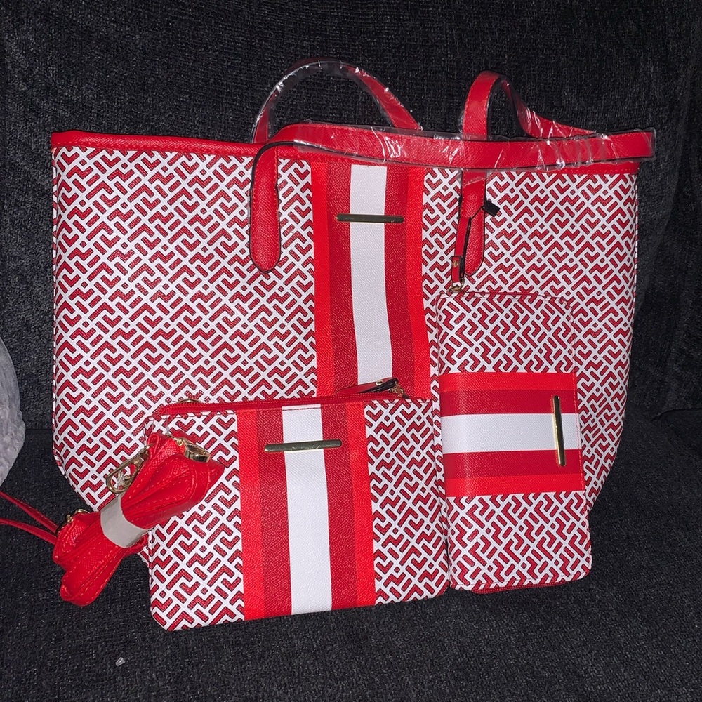 NWOT 3 in 1 Purse